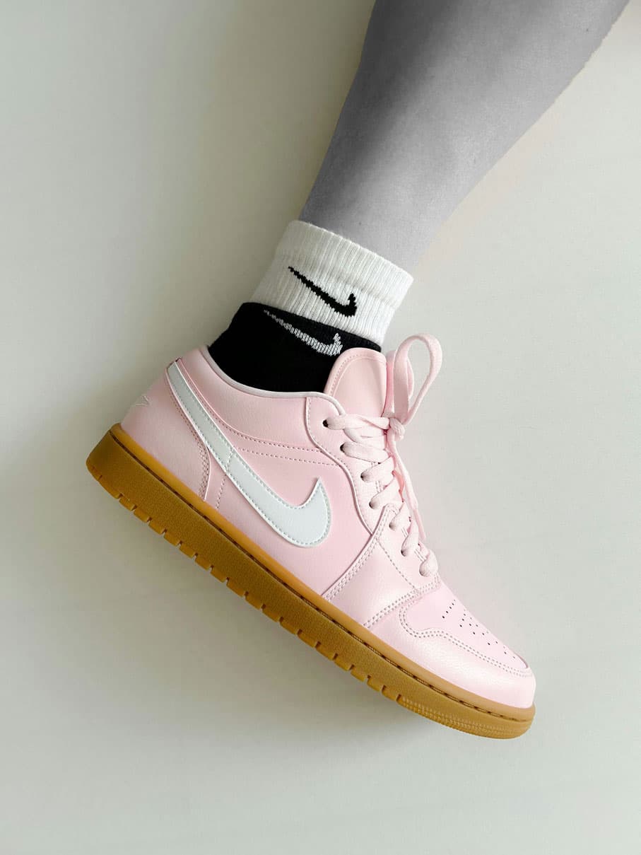 Green Accessories Collection - Luxury Sneakers and Premium Footwear